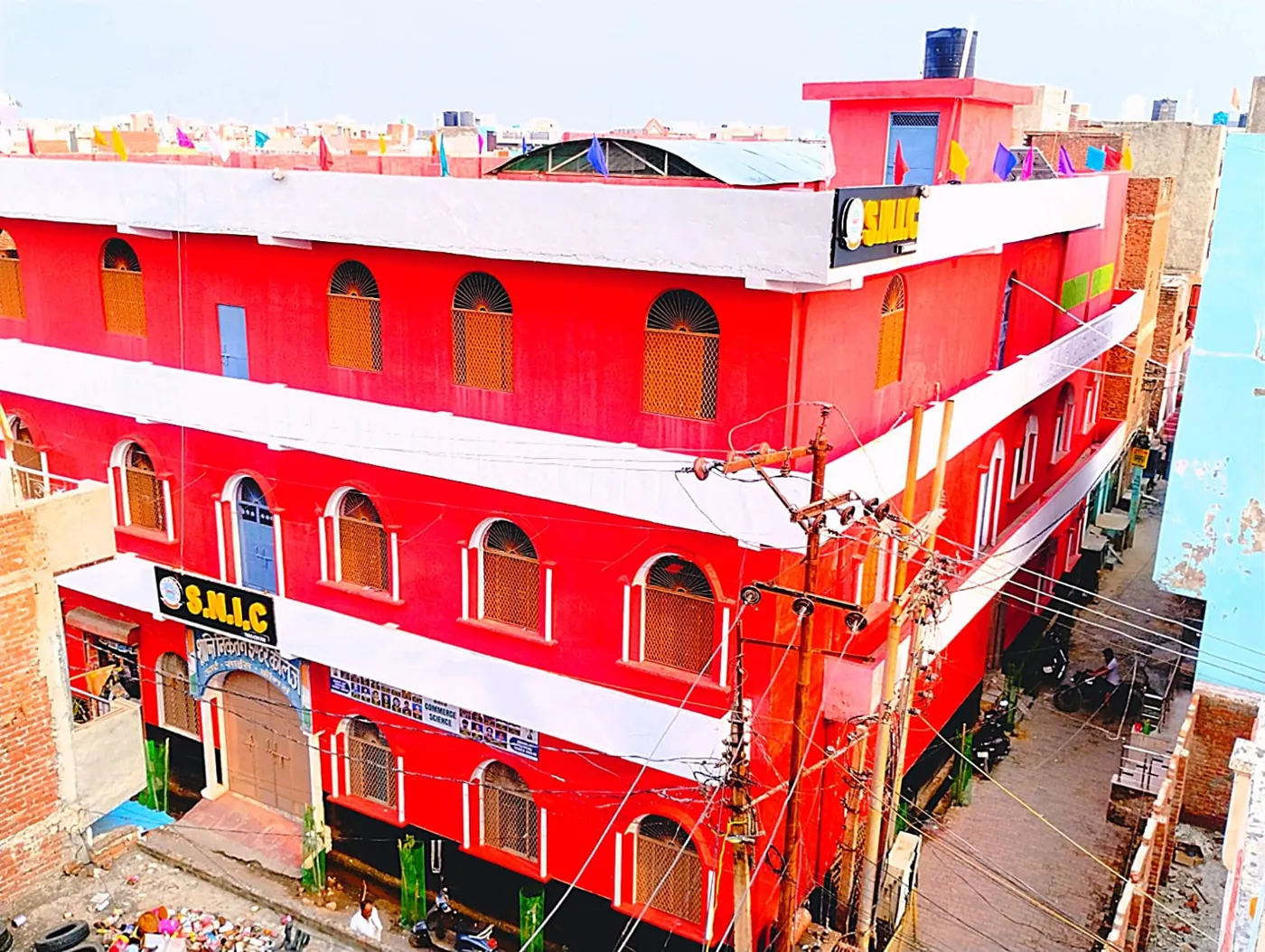 Shanti Niketan Inter College seen from the approach road in Pal Vihar, Raj Nagar, Loni