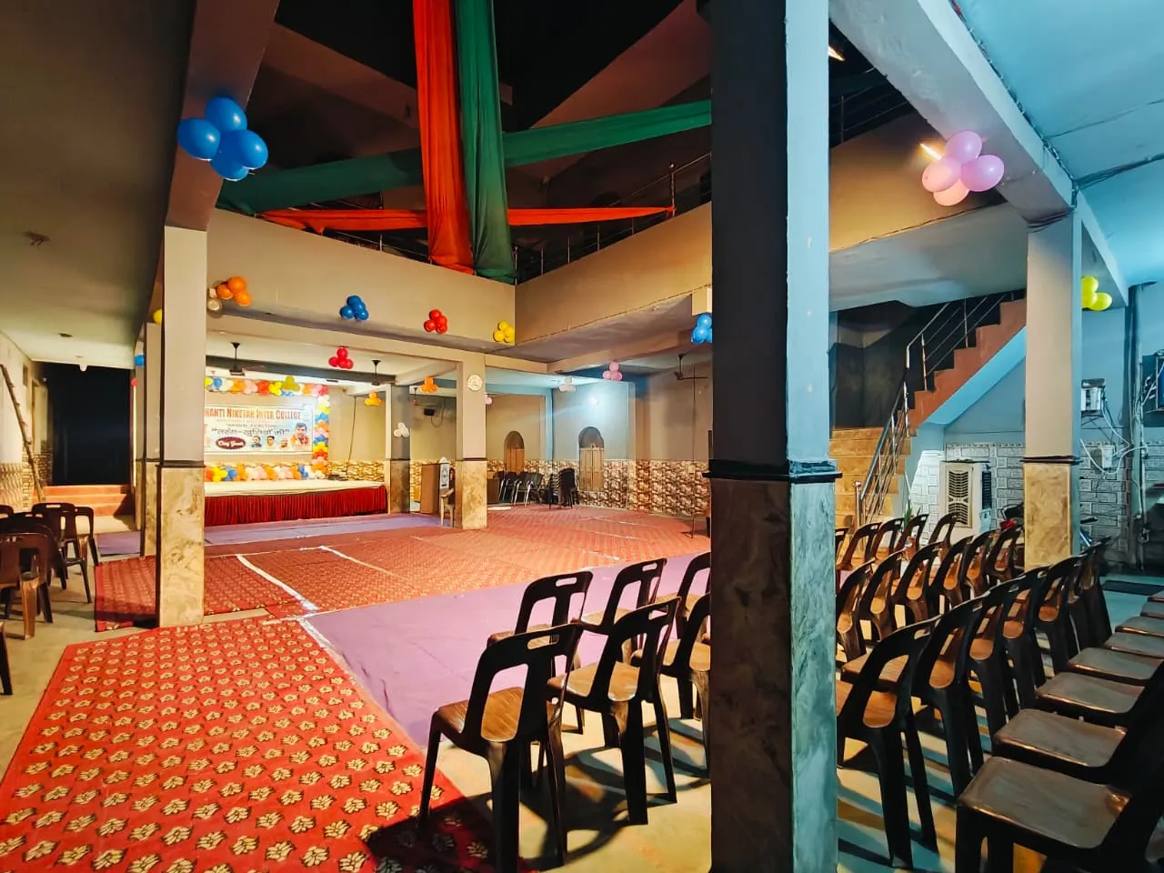 Decorated school hall pillars for a campus event